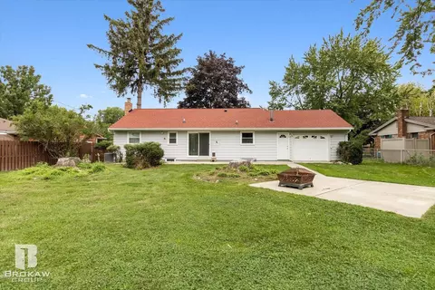 1489 Williamsburg, Flint, MI 48507 photo 39