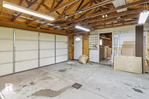 1489 Williamsburg, Flint, MI 48507 photo 47