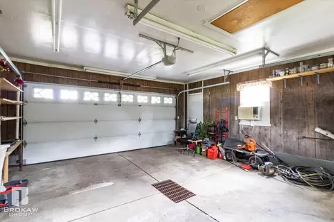 1489 Williamsburg, Flint, MI 48507 photo 37