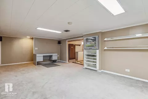 1489 Williamsburg, Flint, MI 48507 photo 27