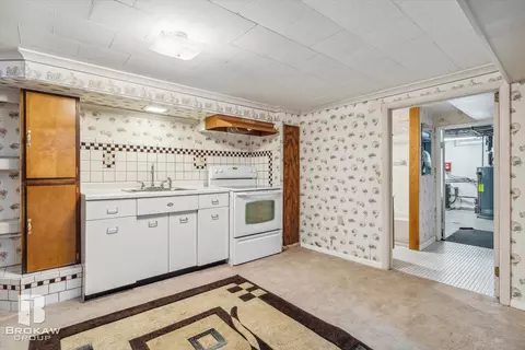 1489 Williamsburg, Flint, MI 48507 photo 30