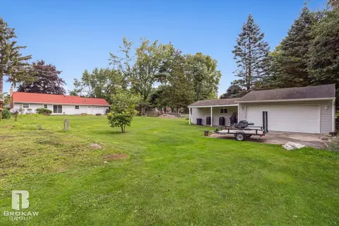 1489 Williamsburg, Flint, MI 48507 photo 44