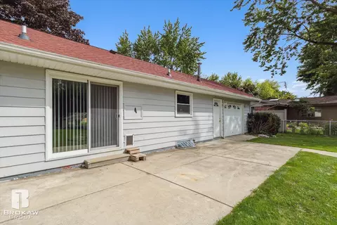 1489 Williamsburg, Flint, MI 48507 photo 43