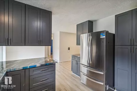 1489 Williamsburg, Flint, MI 48507 photo 14