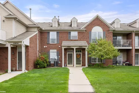 29886 Heritage, Warren, MI 48092