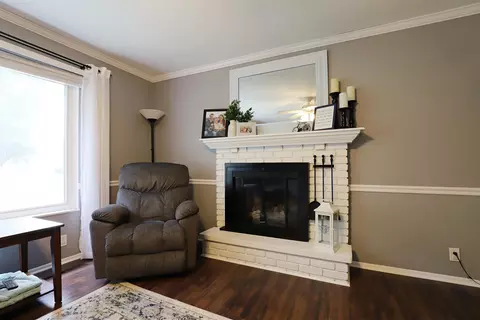 1029 Springview, Flushing, MI 48433 photo 7