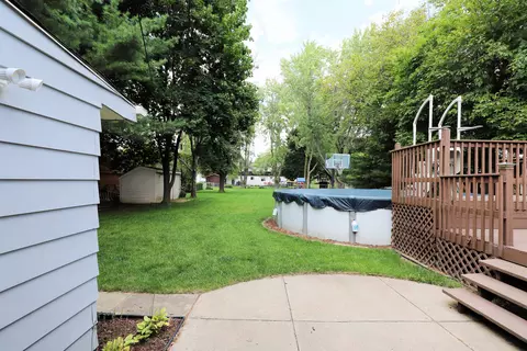 1029 Springview, Flushing, MI 48433 photo 25