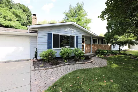 1029 Springview, Flushing, MI 48433