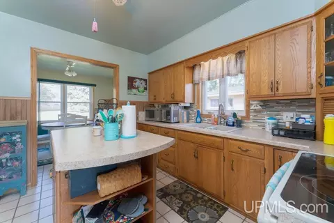 145 N Lilac, Ishpeming, MI 49849 photo 9