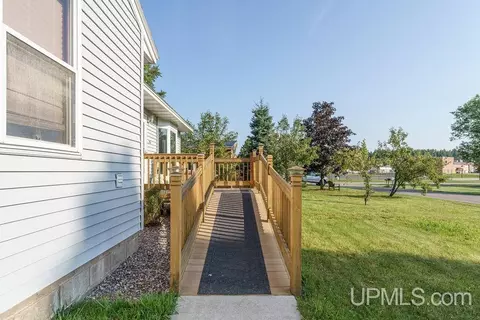 145 N Lilac, Ishpeming, MI 49849 photo 4