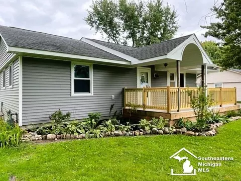 2364 Ida Maybee, Monroe, MI 48162 photo 3
