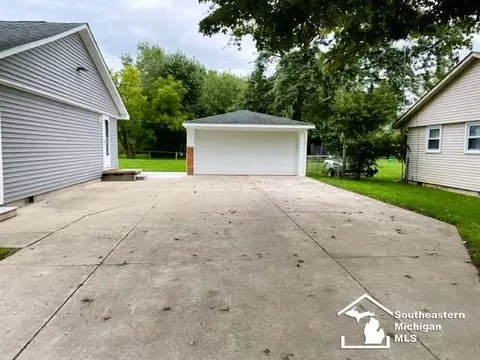 2364 Ida Maybee, Monroe, MI 48162 photo 6