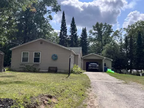6862 Railroad, Harrison, MI 48625