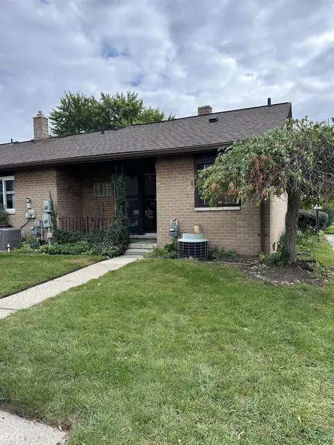 8401 18 Mile #229L, Sterling Heights, MI 48313