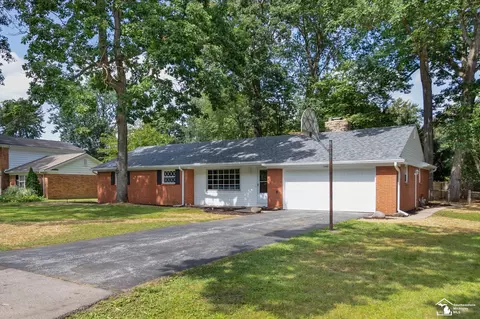 1440 Longfellow, Temperance, MI 48182 photo 3