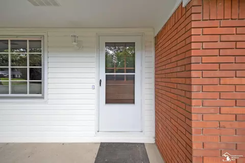 1440 Longfellow, Temperance, MI 48182 photo 4