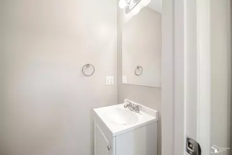 1440 Longfellow, Temperance, MI 48182 photo 39