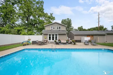 547 W Sterns, Temperance, MI 48182 photo 36