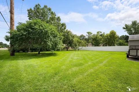 547 W Sterns, Temperance, MI 48182 photo 40