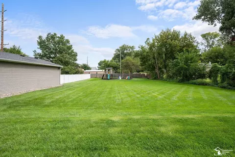 547 W Sterns, Temperance, MI 48182 photo 33