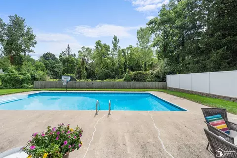 547 W Sterns, Temperance, MI 48182 photo 38