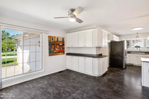 51794 Walnut, Macomb, MI 48042 photo 10
