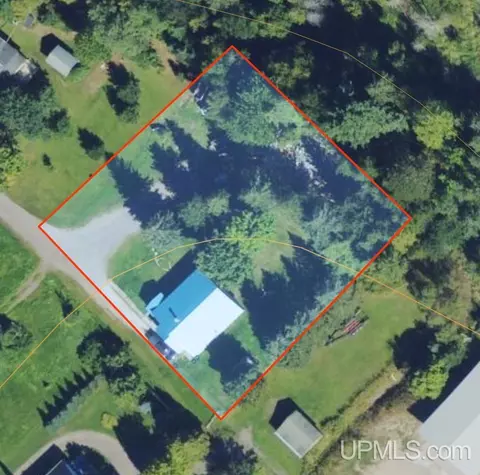 422 Poplar, L'anse, MI 49946