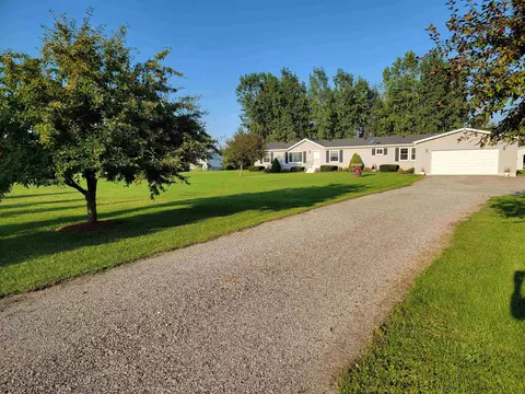 13285 Elms, Birch Run, MI 48415 photo 5