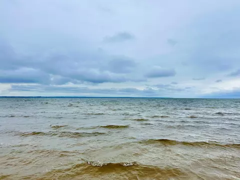 1507 Lake Shr, Escanaba, MI 49829