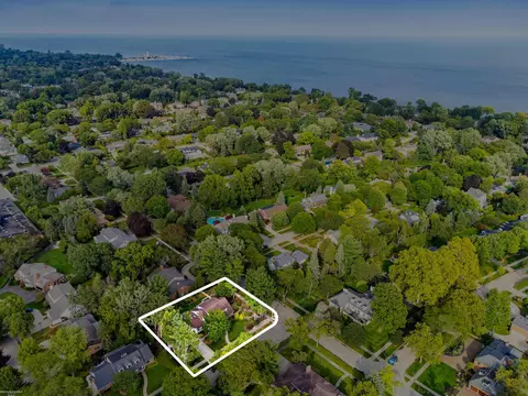 92 Deeplands, Grosse Pointe Woods, MI 48236 photo 14