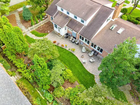 92 Deeplands, Grosse Pointe Woods, MI 48236 photo 7