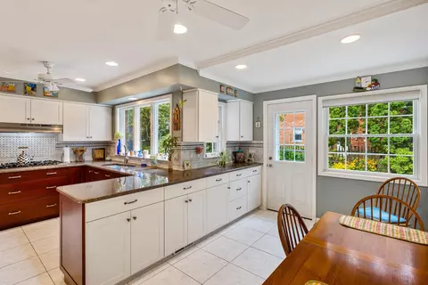 92 Deeplands, Grosse Pointe Woods, MI 48236 photo 32