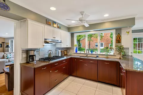 92 Deeplands, Grosse Pointe Woods, MI 48236 photo 26