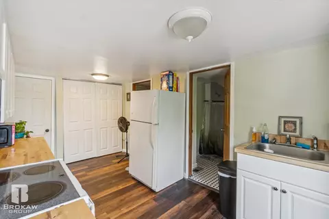 3499 Atherton, Burton, MI 48529 photo 26
