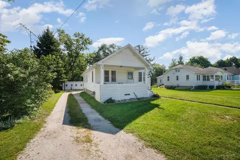 228 N Elm, Hemlock, MI 48626 photo 2