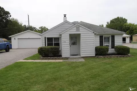 1506 Eaton, Monroe, MI 48162