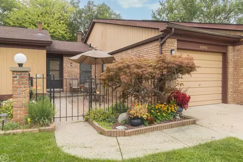 11962 Miami, Warren, MI 48093