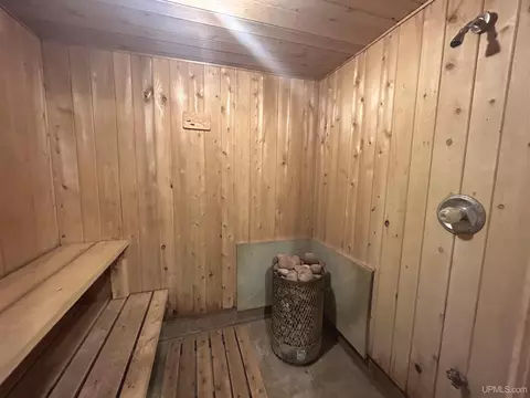 168 Davis, Ishpeming, MI 49849 photo 10