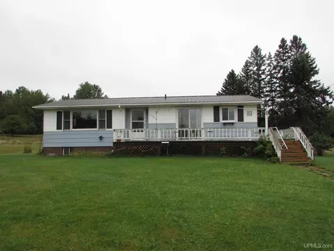 15710 Golden Rd, L'anse, MI 49946