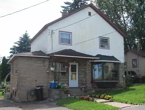 9 Milwaukee, Iron Mountain, MI 49801