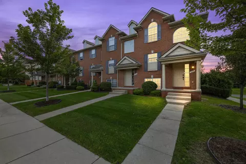 6204 Cheshire Park Unit 25 UNIT 25;  5, Clarkston, MI 48346