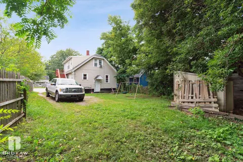 3499 Atherton, Burton, MI 48529