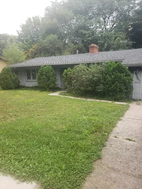 4207 Greenbrook, Flint, MI 48507