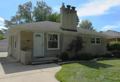 21724 Madison St, Saint Clair Shores, MI 48081