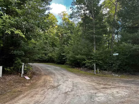 806 Peasley, Harrison, MI 48625 photo 3
