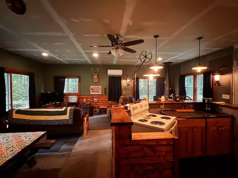806 Peasley, Harrison, MI 48625 photo 13