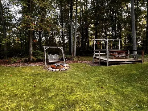 806 Peasley, Harrison, MI 48625 photo 21