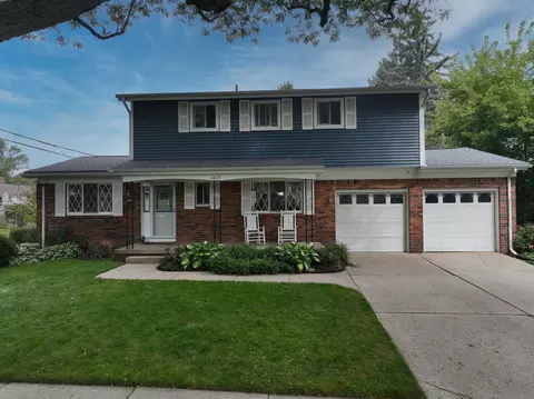 1015 Skyview, Flushing, MI 48433 photo 3