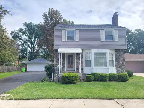 26730 Greenleaf, Roseville, MI 48066