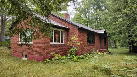 43197 Us41, Chassell, MI 49916